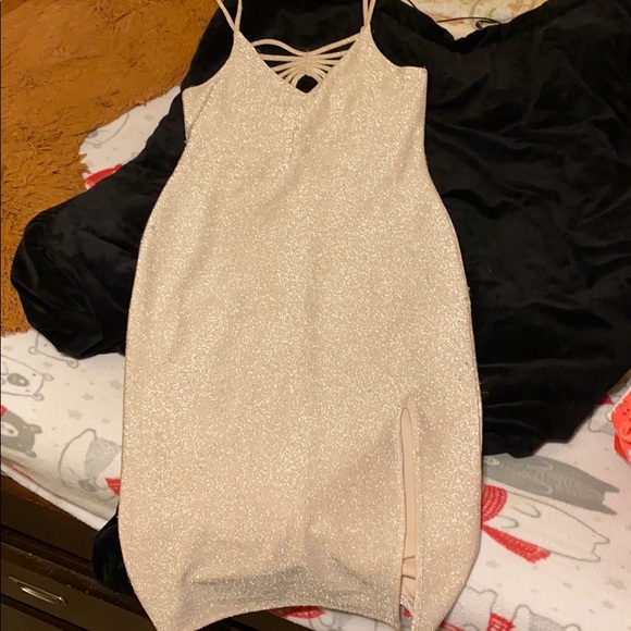 Formal Dress - Picture 2 of 3